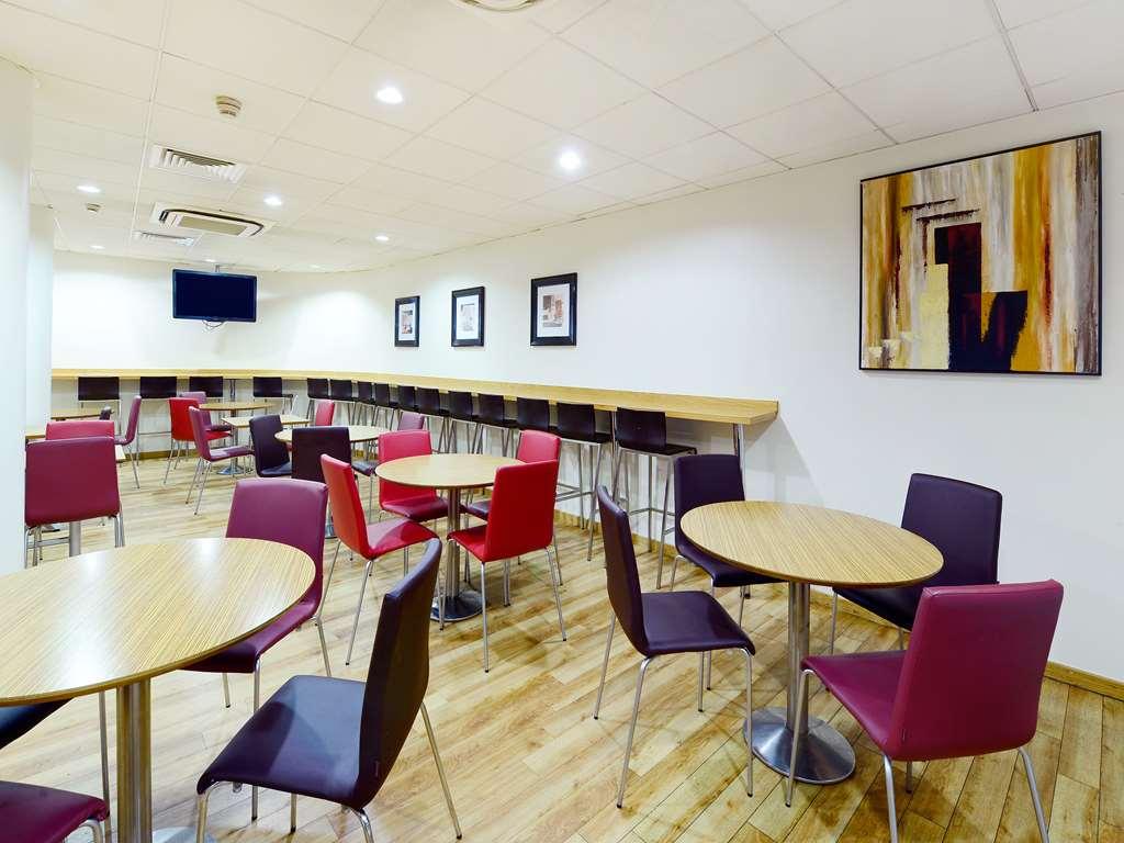 Travelodge London Euston レストラン 写真